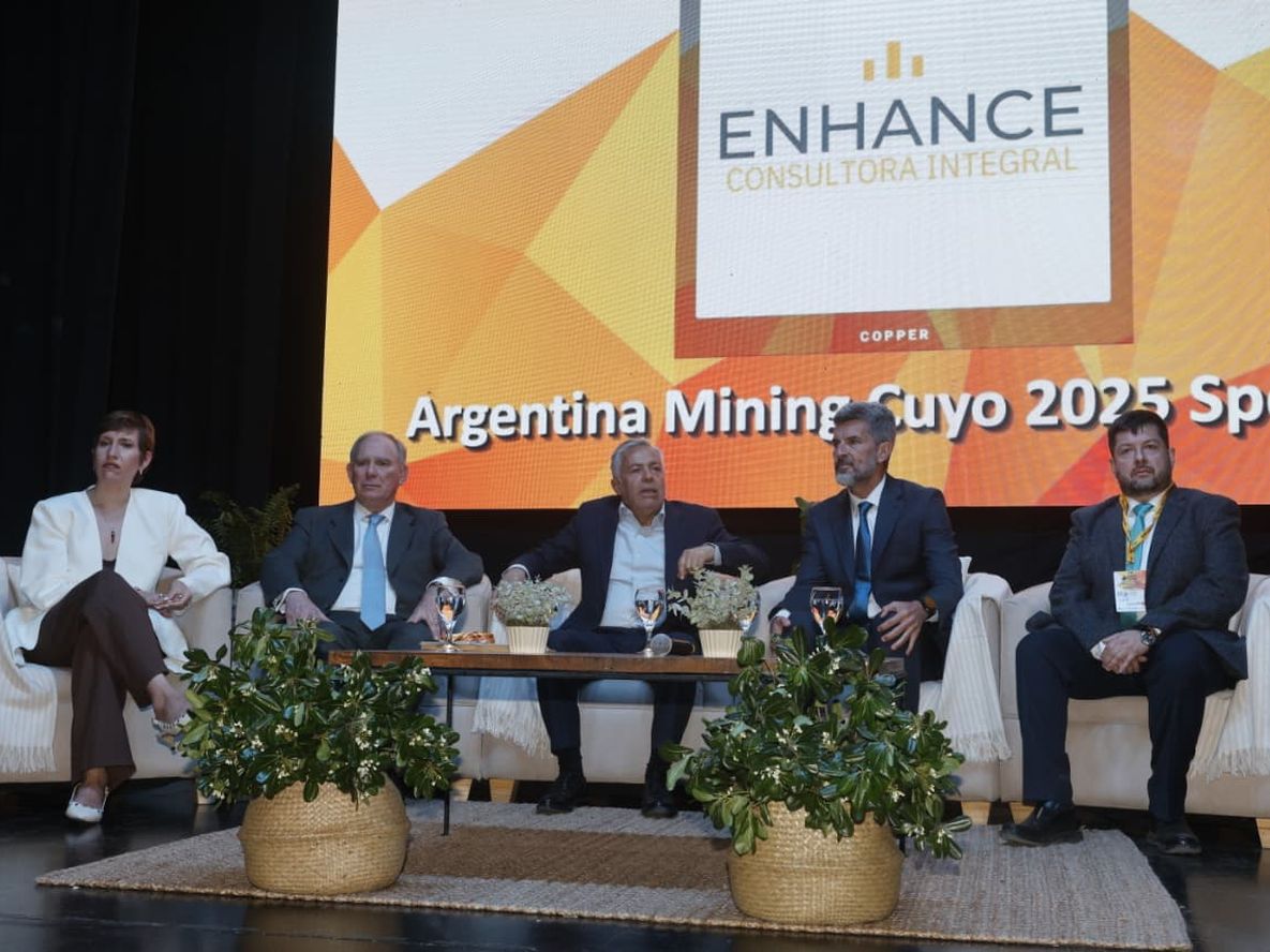 En Argentina Mining Cuyo 2025, el gobernador Alfredo Cornejo anunció el envío a Legislatura de cuatro proyectos, incluido el de regalías mineras