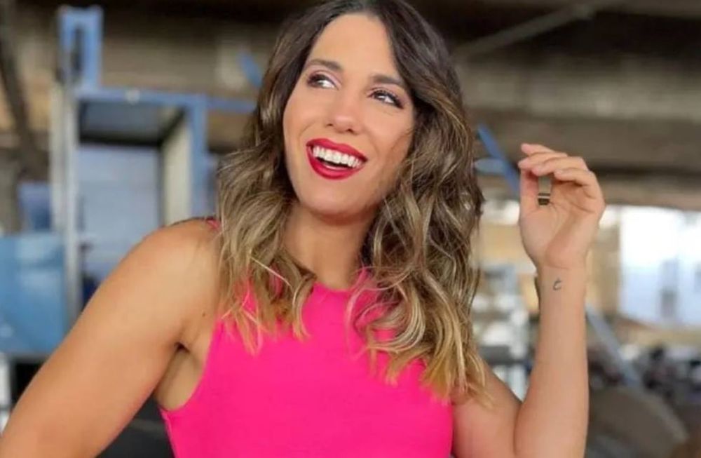Cinthia Fernández cuenta con un jacuzzi en su patio