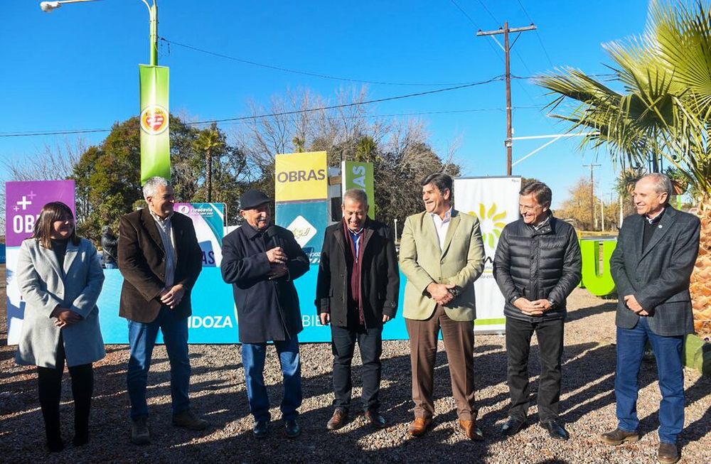 Nuevo pavimento en el circuito que une San Martín, Rivadavia y Junín