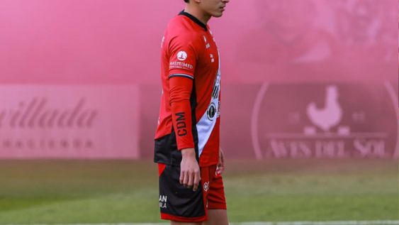 Paredes, nuevo jugador de Gimnasia y Esgrima
