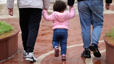 Criar un niño en Argentina cuesta más de 100 mil pesos por mes, según datos del Indec.