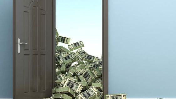 Ruta del dinero al dólar: detectan al menos a 30.000 coleros digitales