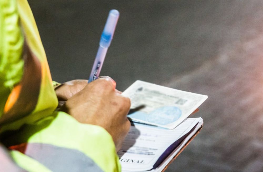 La Ciudad multó a una agrupación política por vandalizar la vía pública
