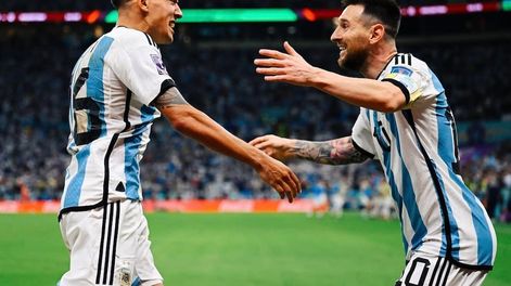 Nahuel Molina vuelvea la titularidad en la Selección Argentina por la segunda fecha del grupo J del Mundial 2026. Reemplazará a Montiel.&nbsp;