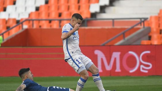 Godoy Cruz recibe a Racing por la fecha 6 de la Copa de la Liga / José Gutiérrez.