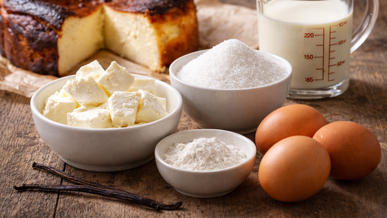 que es la torta vasca quemada: la receta para hacerla en casa con 5 ingredientes