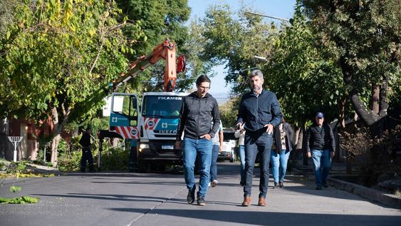 Ulpiano Suarez recorrió trabajos de poda invernal en la Ciudad