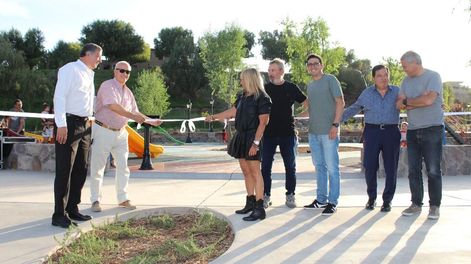 Se inauguró una moderna plaza en Dalvian