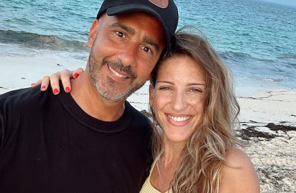 La pareja anunció que espera un bebé.