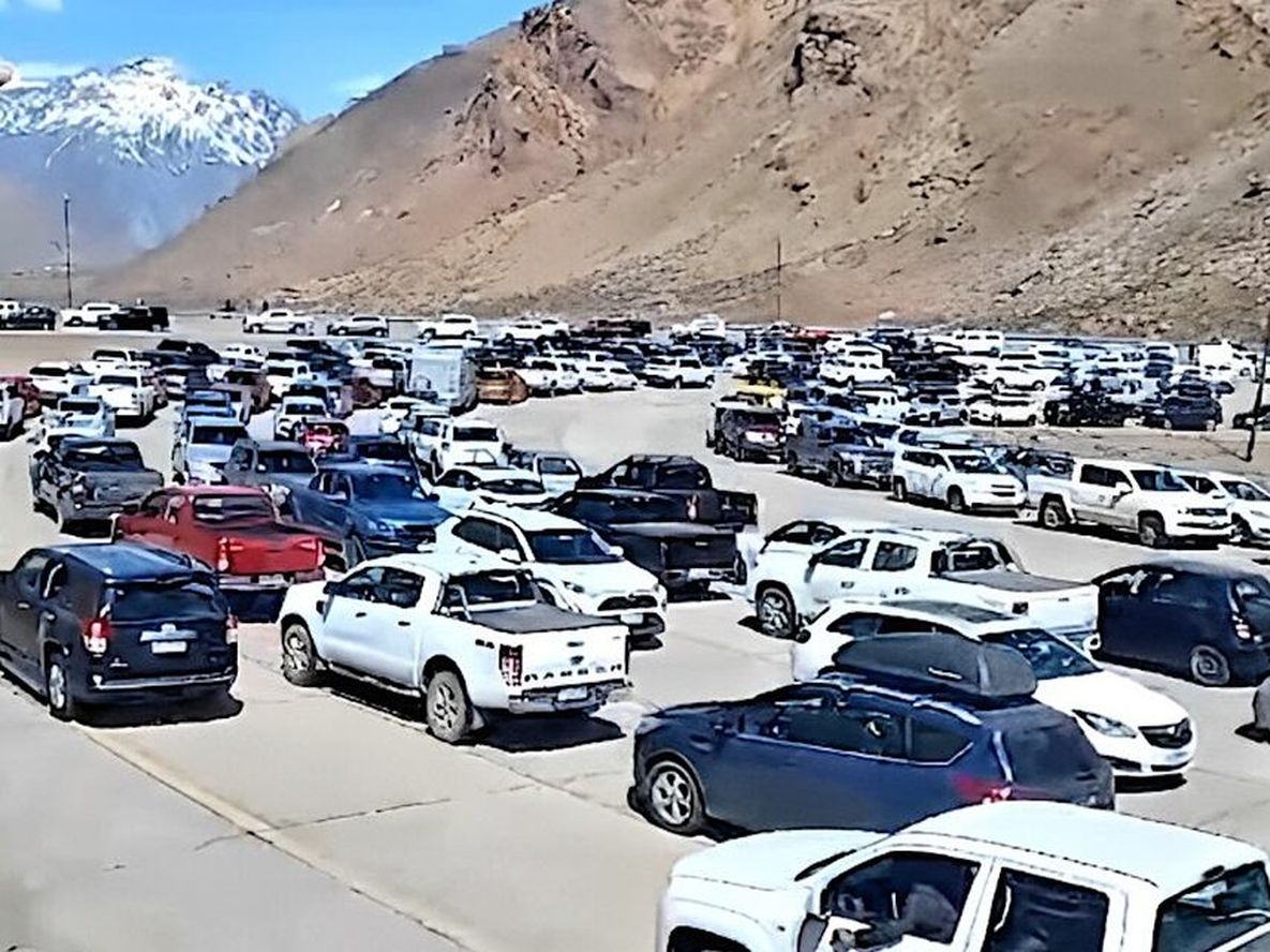 Intenso movimiento de Chilenos en el paso internacional hacia Mendoza. Foto: Gentileza