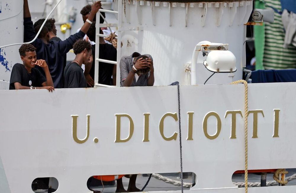Sarna, desnutrición y deshidratación: el drama en el mar del barco Diciotti