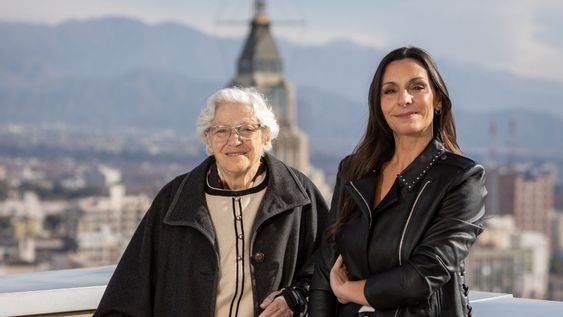 María Teresa Barbera y Laura Rez Masud En La Cima de Los Andes.&nbsp;