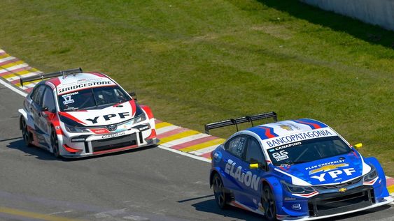 Punta del campeonato para Canapino