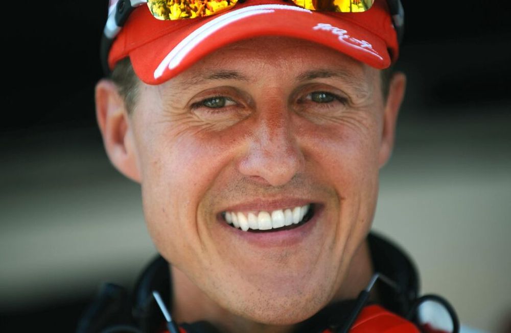 Para la prensa británica, Schumacher no está postrado