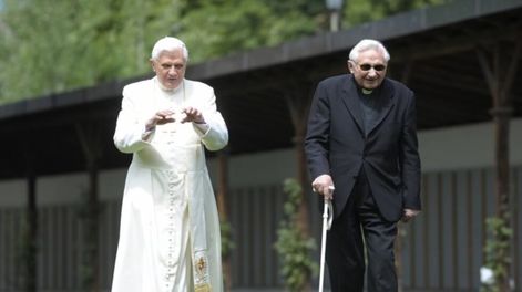 El papa emérito Benedicto XVI cumple 91 años y celebra con su hermano Georg