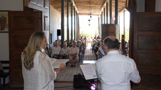 El dúo formado por la soprano Griselda López Zalba y el músico Ramiro Albino, a cargo del arpa, hizo un formidable repertorio de música - Gentileza