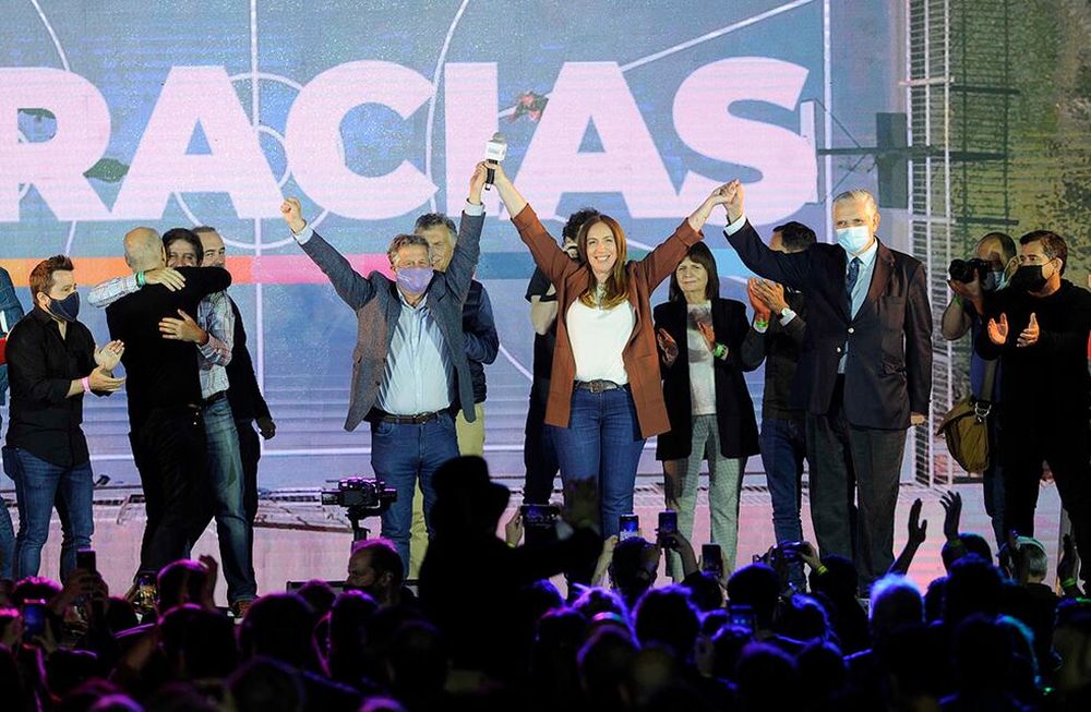 Juntos por el Cambio se impuso en la Ciudad y la Provincia de Buenos Aires, así como en casi todo el país (Clarín)