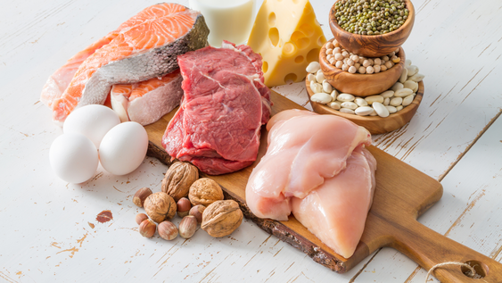 tiene mas del doble de proteina que el huevo: el alimento que ayuda a ganar masa muscular y cuesta mucho menos