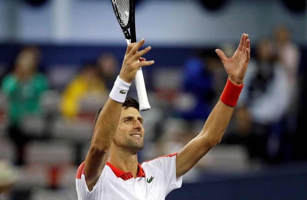 Djokovic aplastó a Zverev y disputará la final ante Coric, quien tumbó a Federer