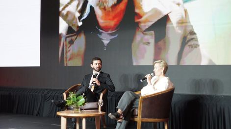 La ministra de Energía y Ambiente, Jimena Latorre, formó parte de un panel con expertos de la industria: Gonzalo Muñoz, fundador de TriCiclos (Chile) y Nicolás Daher, analista de The Economist Business Unit - Gentileza