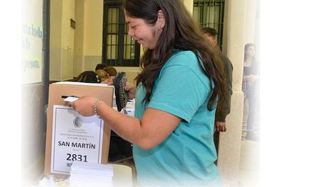 El poder, ese monstruo de la actividad política - Por Elia Ana Bianchi de Zizzias