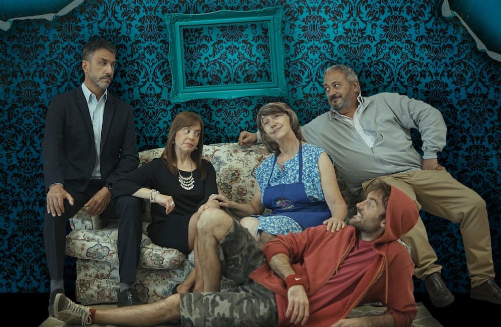 El loco de la camisa es una de las propuestas de humor, drama, homenaje y streaming. Un fin de semana a puro arte para disfrutar de talentos mendocinos.