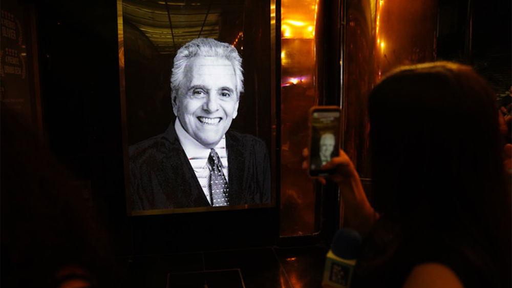 Famosos y personalidades despidieron a Antonio Gasalla en el teatro Maipo.