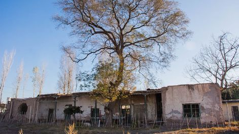 Los Andes | Las ruinas ubicadas en Las Heras albergaron a quienes trabajaron en los uniformes del Ejército Libertador, antes del Cruce de los Andes.