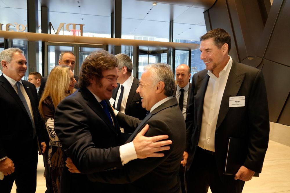 El Presidente Javier Milei y el gobernador Alfredo Cornejo, en su último encuentro en la Argentina Week en Nueva York.&nbsp;