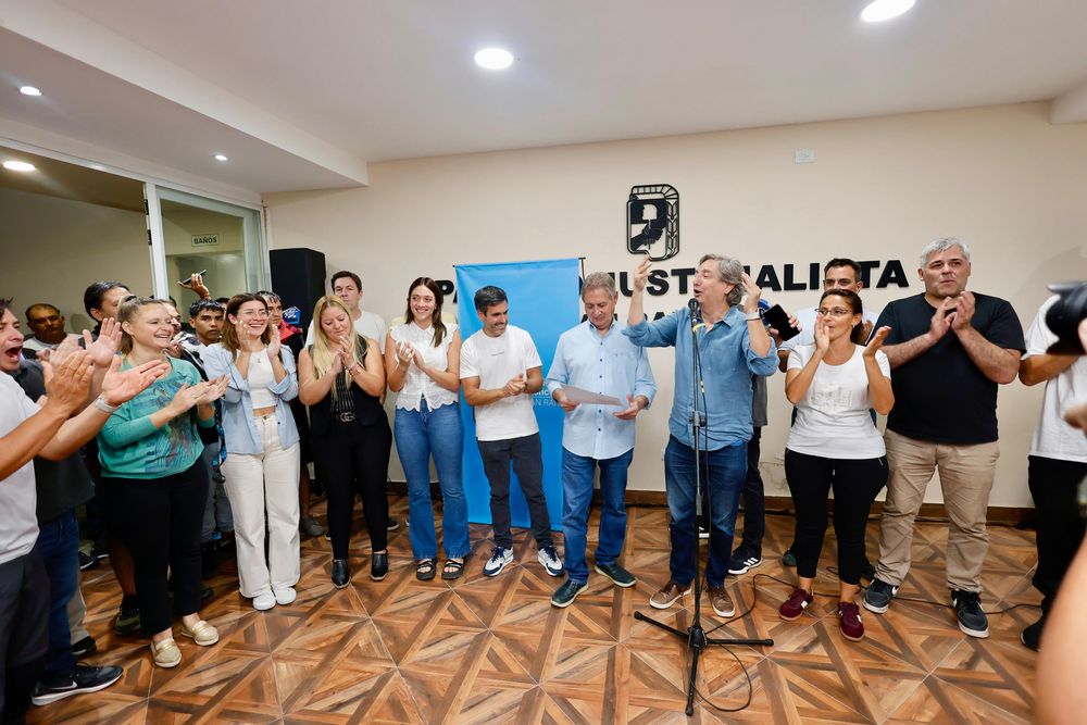 El presidente del PJ y diputado nacional Emir Félix encabezó la lista de concejales del oficialismo municipal. 