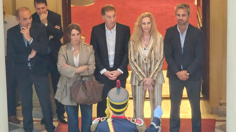 Karina Milei celebró su cumpleaños con un show de Granaderos en Casa Rosada.