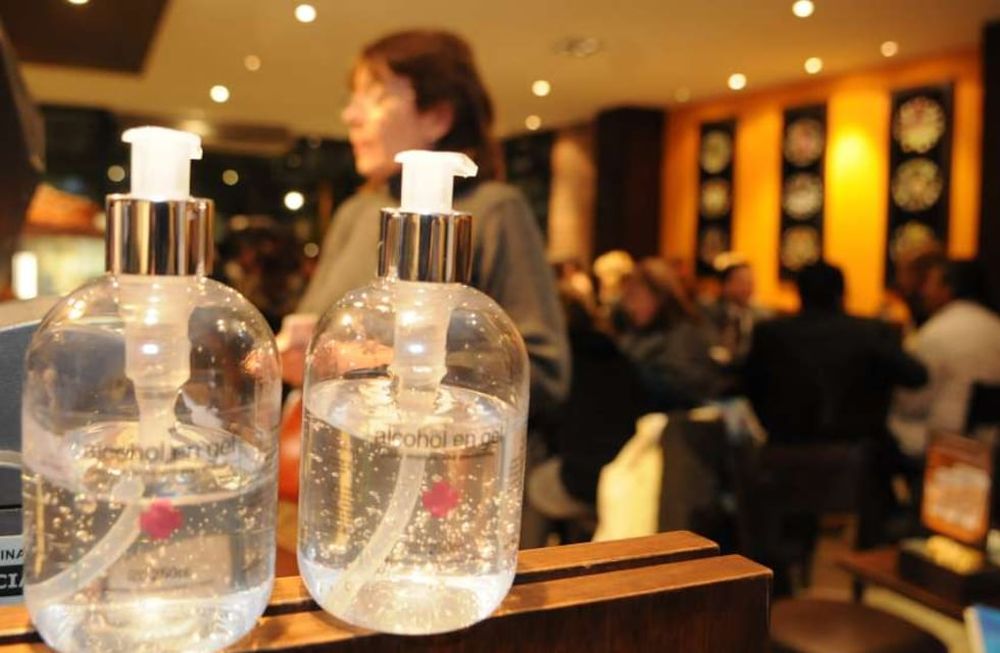 Alcohol en gel y altas temperaturas: los peligros de “convivir” con una sustancia inflamable