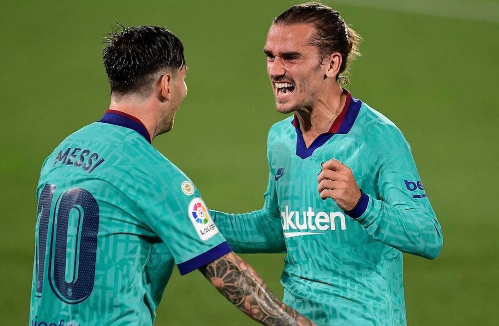Barcelona goleó y sigue a cuatro puntos del Real Madrid.