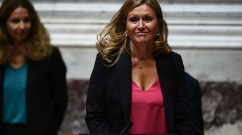 Yael Braun-Pivet es la primera mujer en presidir la Asamblea Nacional francesa. Foto: Web.