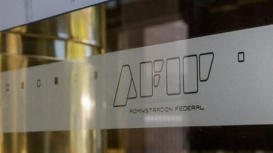 El proyecto de ley para que los trabajadores en relación de dependencia que cobren salarios brutos de hasta 150.000 mil pesos no paguen el impuesto a las Ganancias durante 2021será modificado para incluir aún más beneficios.