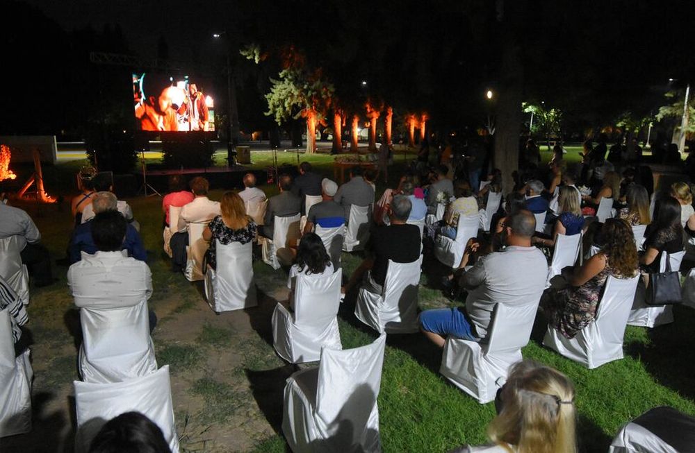 La primer Vendimia departamental, fué en el departamento de Las Heras y se realizó de forma virtual en el campo histórico EL Plumerillo. Foto: José Gutiérrez / Los Andes.