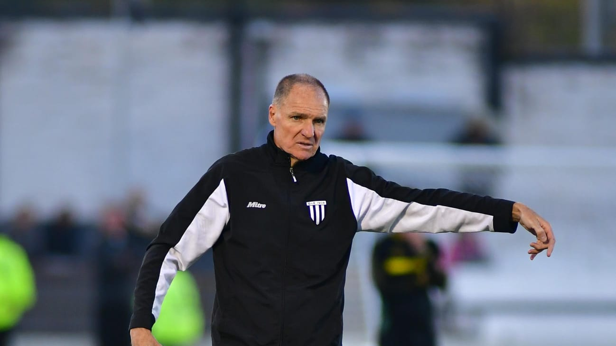 Darío Franco continuará siendo el entrenador de Gimnasia y Esgrima