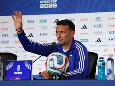 Scaloni se mostró confiado, elogió a los hinchas argentinos y descontó que Messi está en óptimas condiciones para lo que viene.