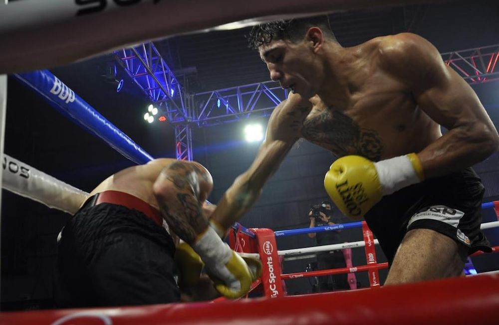 Boxeo.El campeón del Cono Sur de peso semicompleto de la Asociación Mundial de Boxeo, Abraham Buonarrigo, estará presente en el gran evento de box en Guaymallén.