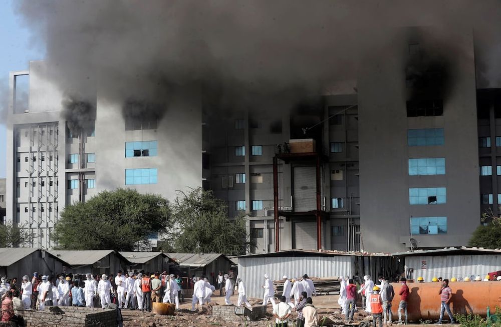 Se incendia una gran planta de producción de vacunas en India