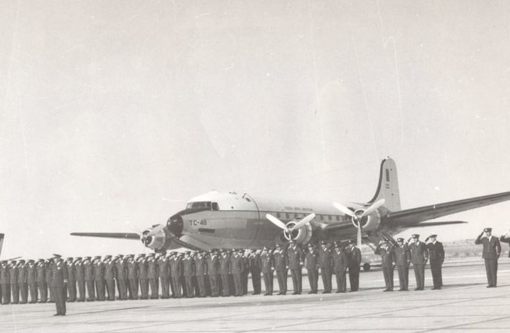 El avión TC-48 partió en noviembre de 1965 desde Mendoza hacia Córdoba y, de allí, hacia Costa Rica. Sin embargo, en el tramo entre Panamá y El Salvador, la aeronave cayó. Y desde entonces no hay rastros. Ahora, por medio de un radar, se detectaron anomalías en una zona cordillerana de Costa Rica. Foto: Archivo / Los Andes.
