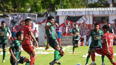 Los Andes | El Cruzado pierde 2-0 ante el Torito de Matsderos / Mariana Vila.