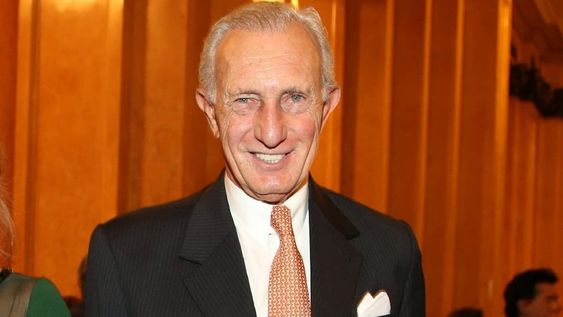 En la década del 80, Jorge Neuss continuó los negocios relacionados con la energía y los servicios financieros e incorporó al rubro inmobiliario.