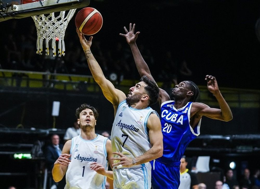 BÁSQUET. Argentina dominó el segundo partido ante Cuba