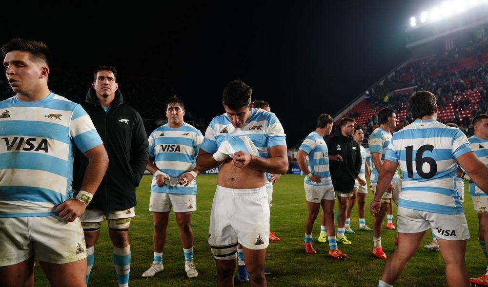 Die Pumas verloren gegen ein junges, aber praktisches England.