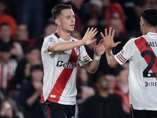 El equipo Millonario volvió al triunfo y se impuso claramente al conjunto marplatense, por 3 a 1. El equipo Millonario volvió al triunfo y se impuso claramente al conjunto marplatense, por 3 a 1.