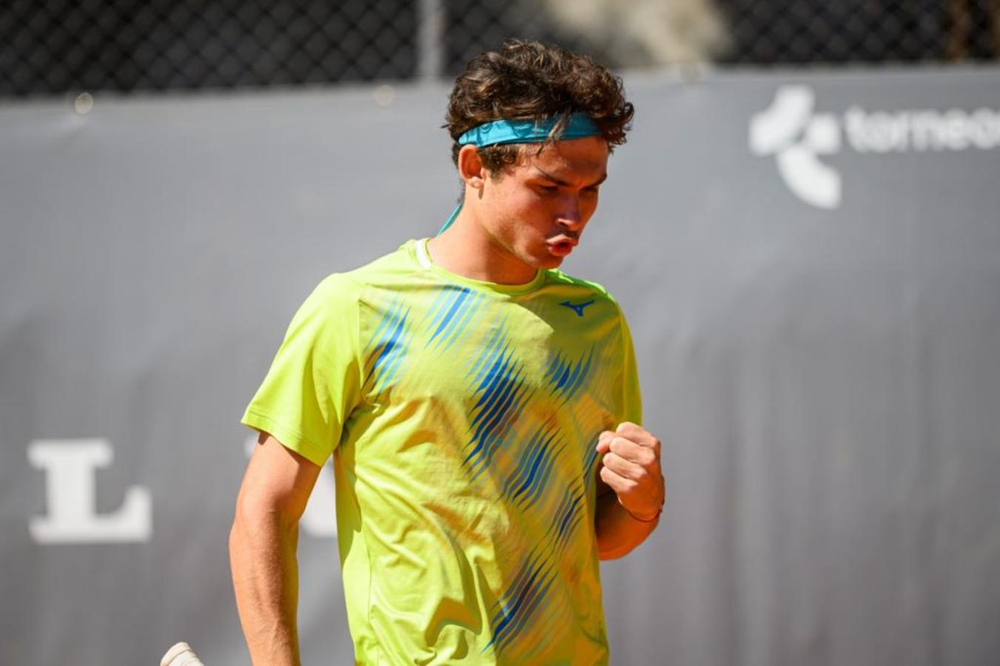 Alex Barrena no pudo avanzar de ronda tras una dura derrota.