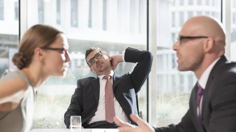 Compañeros de trabajo conflictivos: los 5 signos del zodíaco que son los peores