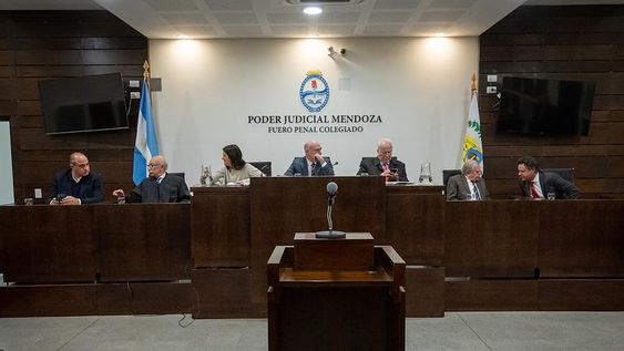 La Suprema Corte Justicia inició el diálogo sobre las reformas a su funcionamiento. Uno de los supremos, Julio Gómez, está de viaje y no participó de las deliberaciones. Foto: Ignacio Blanco / Los Andes