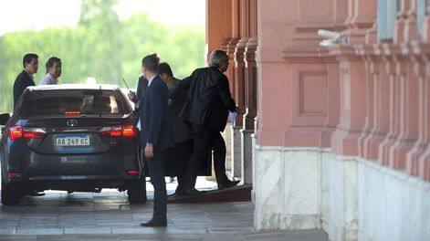 Fernández quiere “tarifa plana” de electricidad para todo el país
